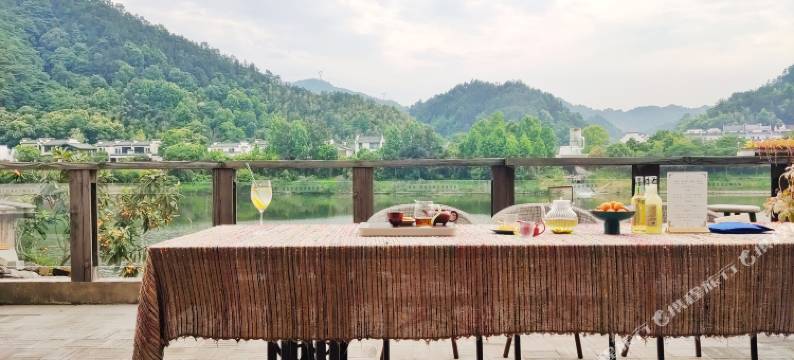 渔音绕梁服装艺术设计民宿(歙县徽州古城店)图片