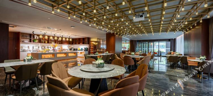 银座佳悦精选酒店(济南融创乐园奥特莱斯店)图片