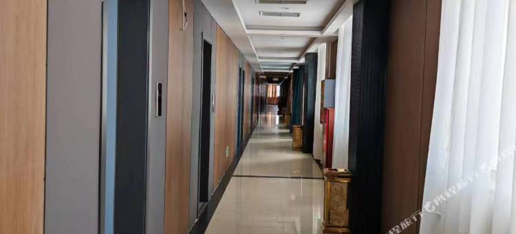 那曲兰岸大酒店图片