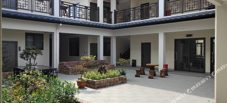 盘州乌蒙大草原云溪雅舍民宿图片