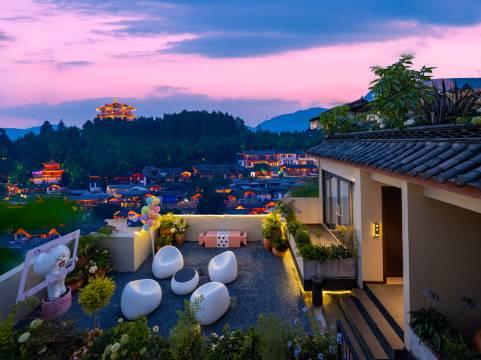 秋池居Qiuchi·观古城全景·设计师度假美宿(大水车店)