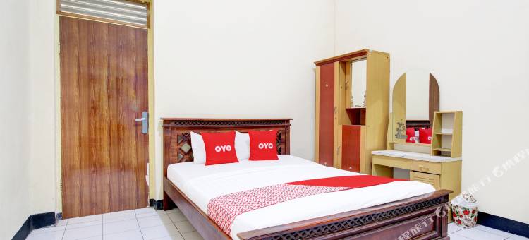 OYO 93051 Wisma Syariah Buloe Near Lapangan Abubakar Lambogo Batili Enrekang图片