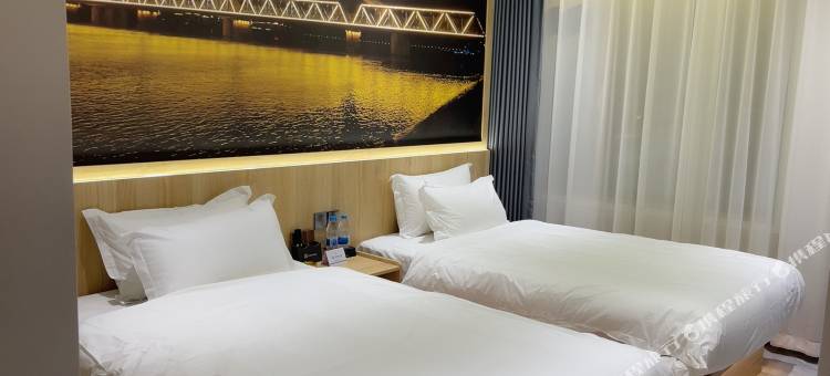 华驿精选酒店(哈尔滨平房区731部队遗址店)图片