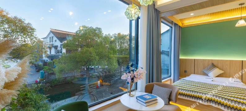 周庄栖畔湖景花园美宿图片