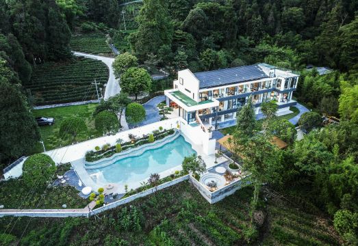 青渡民宿外景图