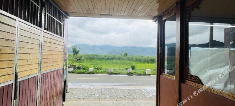泸沽湖草湖怡居客栈图片