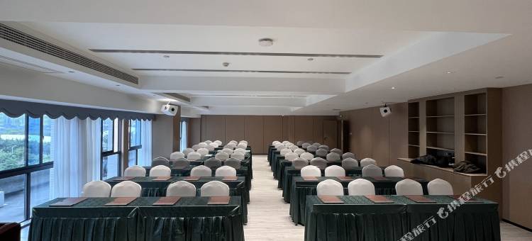 柏曼酒店(柳州白沙路水晶国际店)图片