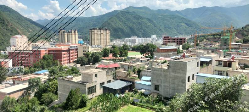 宕昌半山秋民宿图片