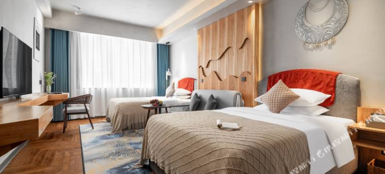 晴天Sunny Day设计师艺术空间民宿(荔波美食街店)图片