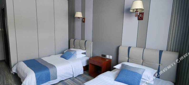 景荷度假酒店(阿尔山火车站店)图片