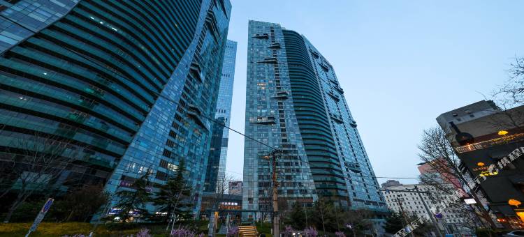 品海民宿(大连火车站中山广场店)图片