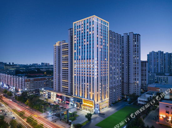 济舟·秋果酒店(哈尔滨西站医大二院地铁站店)