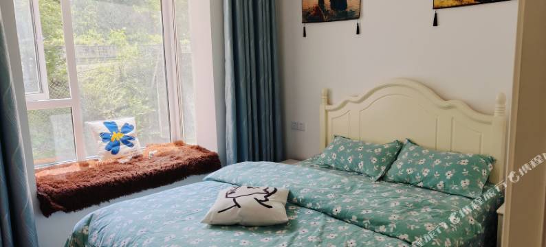 康定三三小住公寓图片