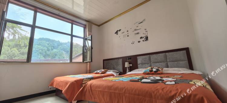 麦积山石窟远方的家图片