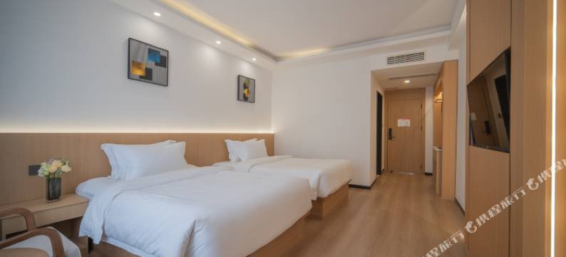 唯品·漫居酒店(张家界国家森林公园标志门店)图片