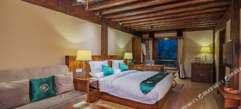 香格里拉阿若康巴·南索达庄园图片