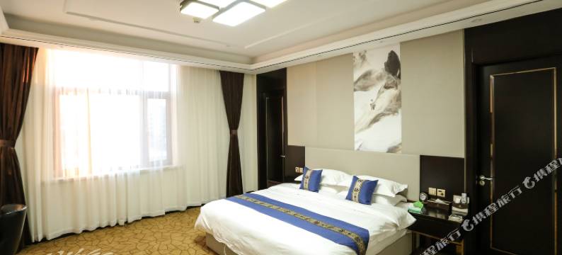 龙盛世纪酒店(青冈北城店)图片