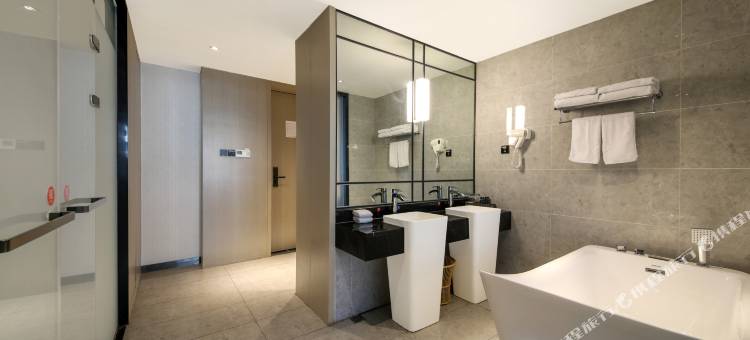 纽宾凯朗逸酒店(武汉黄鹤楼音乐学院店)图片