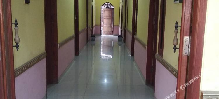 泗水再也索伊塔机场酒店(Surabaya Jaya Hotel Near Soekarno Hatta Airport Redpartner)图片