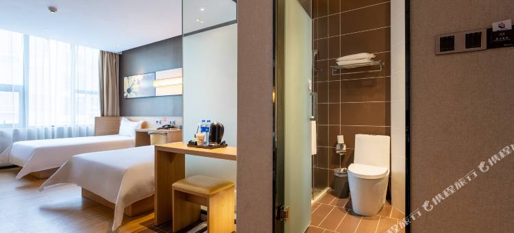 IU酒店(湛江海滨公园观海长廊店)图片