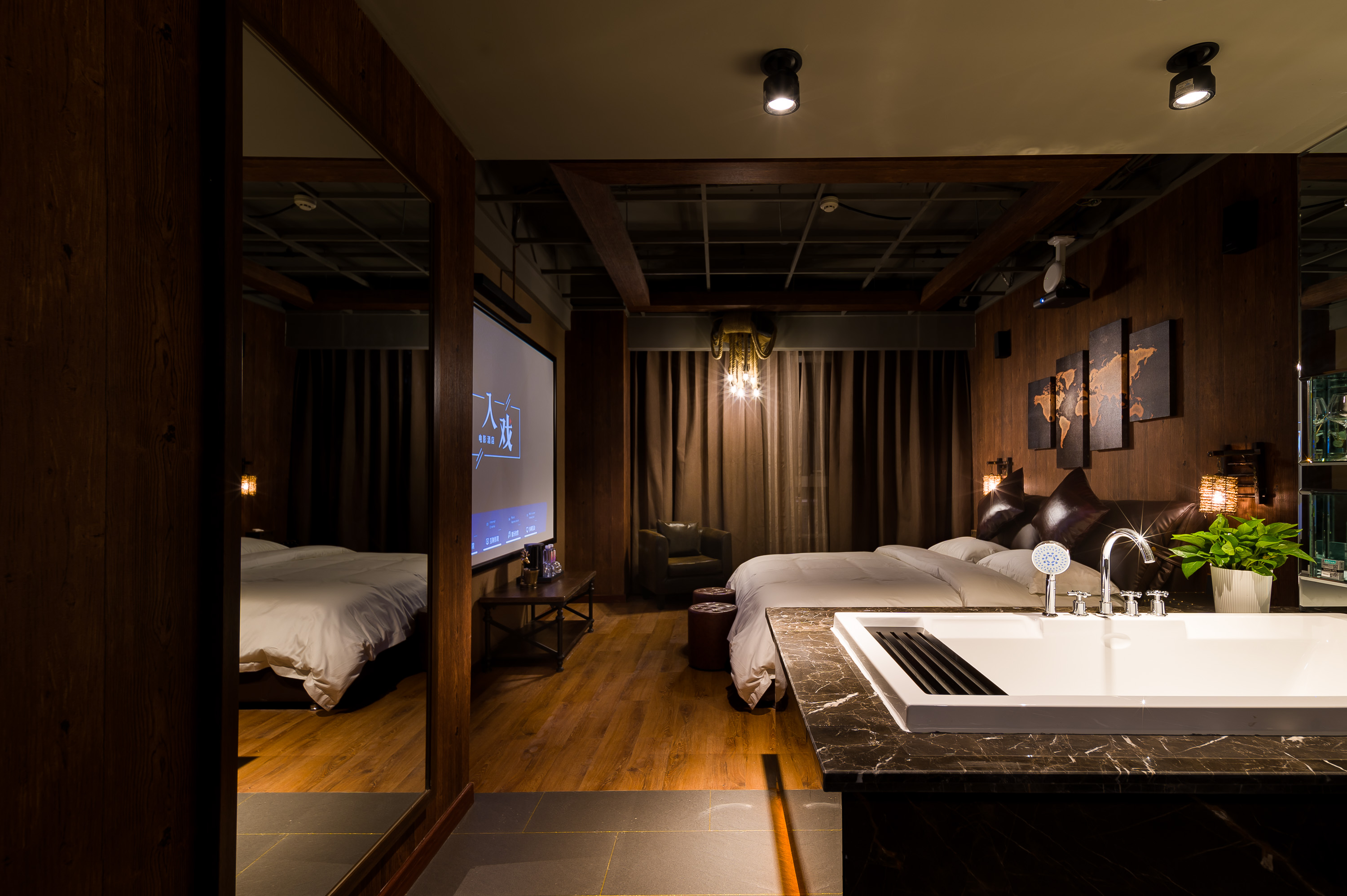 Ruxi Film Hotel(East of Hangzhou Railway Station) Over view