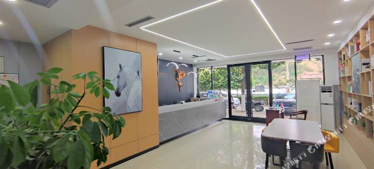 骏怡精选酒店(榆林横山汽车站店)图片