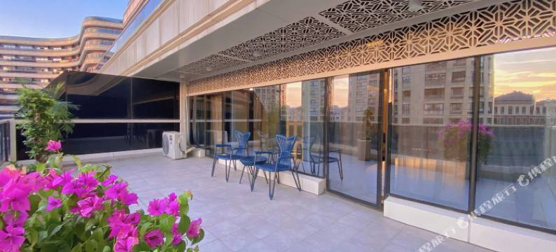 沐光之尘公寓(衢州鹿鸣岛银泰店)图片