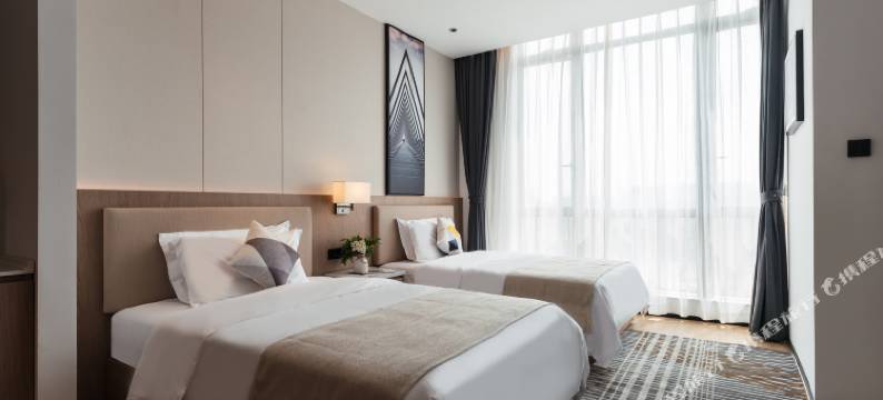 丽途·LIVETOUR城市轻居(广州绿地中央广场神舟路地铁站店)图片