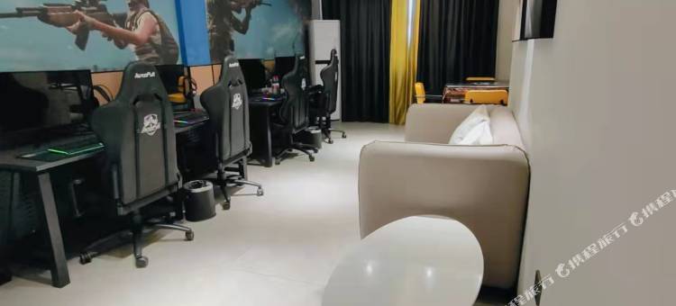 蜂巢乐电竞酒店(新野法制文化广场人民路店)图片