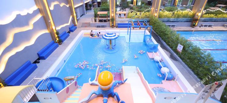 捺钵四季温泉酒店(大安嫩江湾湿地公园高铁站店)图片