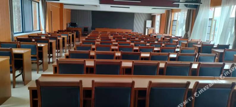 禄丰融羲大酒店图片