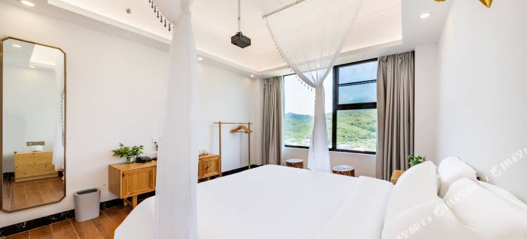 南澳轻枫居(青澳湾北回归线广场店)图片