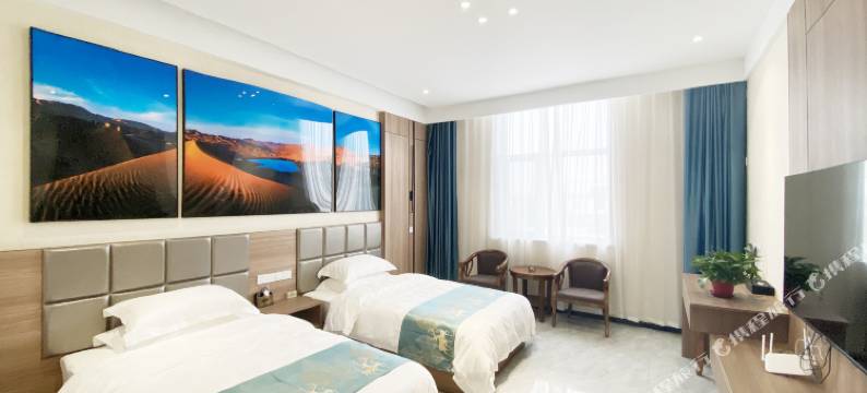 巴丹吉林乡源民宿图片