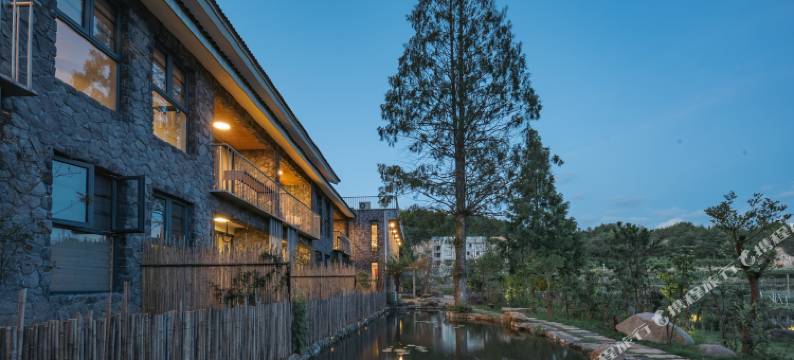 浪水溪山居图片