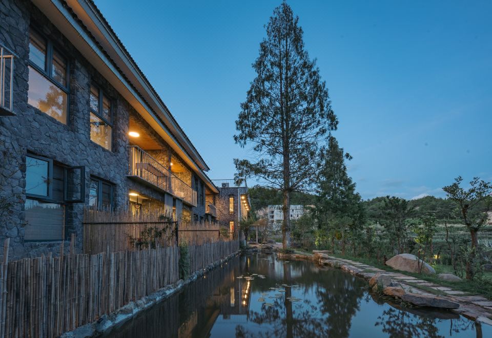 浪水溪山居外景图