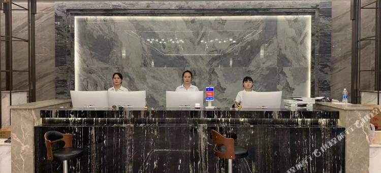 玉景潭酒店(文山多弗城店)图片