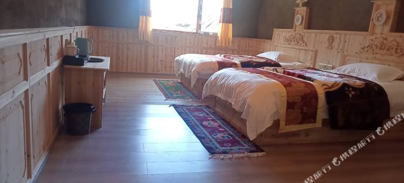 康定贡嘎山山村民宿图片