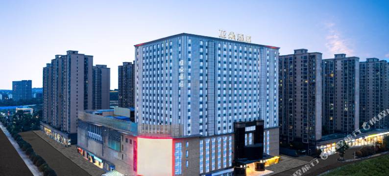 长沙总部基地理工大学亚朵酒店图片