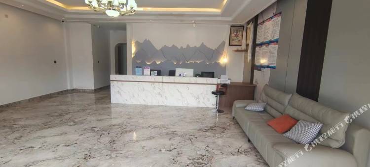 林芝润博酒店图片