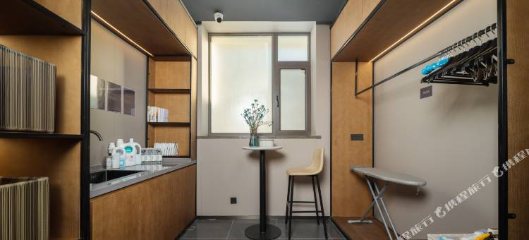 长春解放大路吉大一院亚朵酒店图片