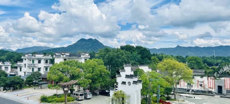 宏村望山云舍民宿(赛金花景区店)图片