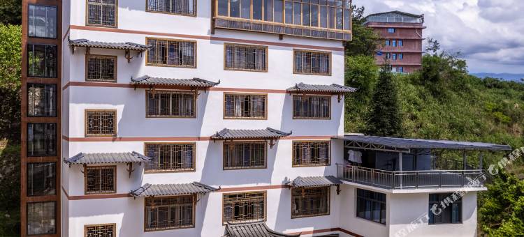 西江千户苗寨鑫龙盛酒店(景区西门游客服务中心店)图片
