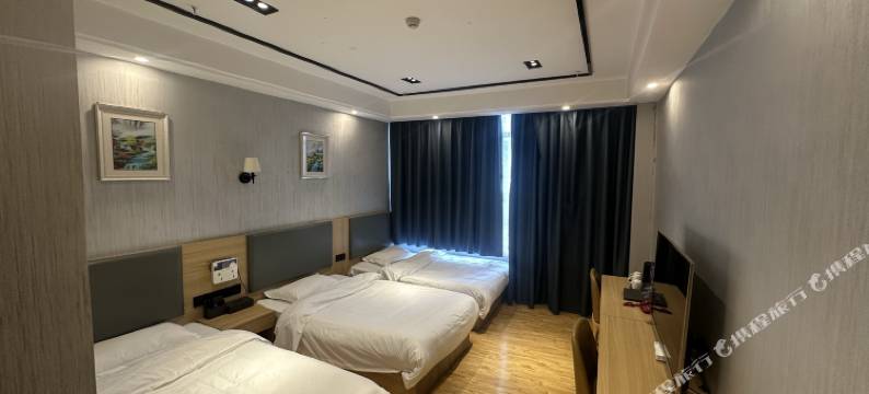 色达雅卓酒店图片