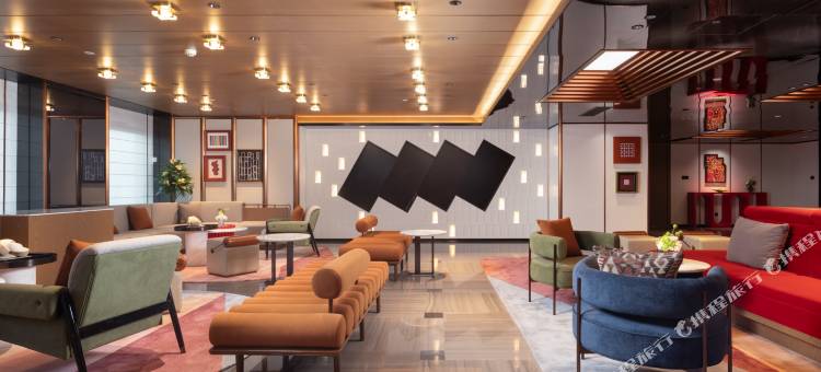 武汉江汉路步行街汉口江滩丽芮酒店图片