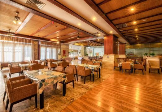 GEM Hotel (Dongfang Haitang Park) Hotel Overview