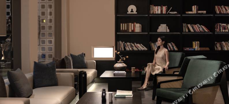 W·非梵·设计酒店(东方高铁站店)图片