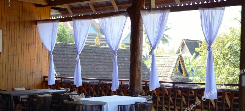 西双版纳曼降纳亮风情傣楼民宿图片