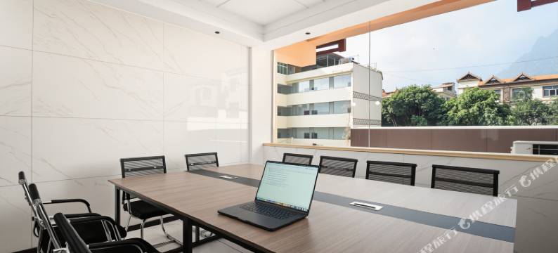 柏雅智能酒店(玉溪新平戛洒店)图片