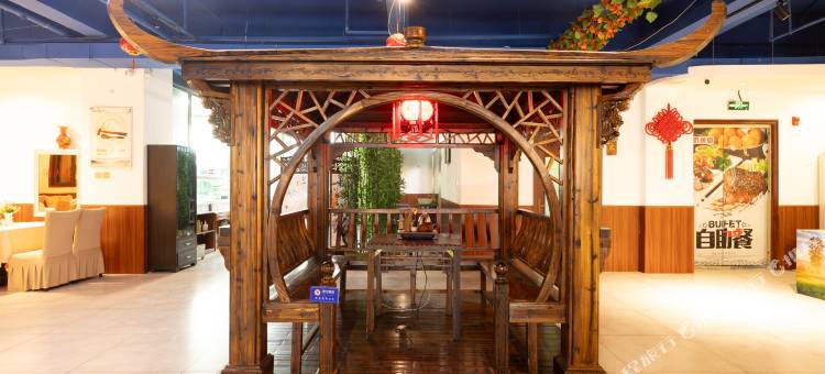 柏纳酒店(赛罕区公检法办公区店)图片