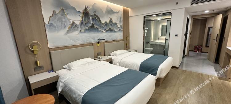美豪怡致酒店(成都339天府熊猫塔建设北路地铁站店)图片
